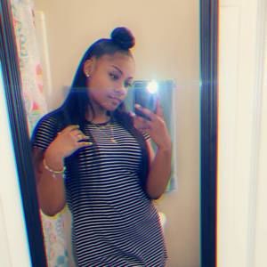 Meet your Posher, Chanelle